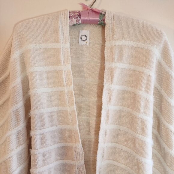 Anthropologie Akemi + Kin Bohemian Fringe Cardigan/Wrap Chenille OS - Picture 6 of 10